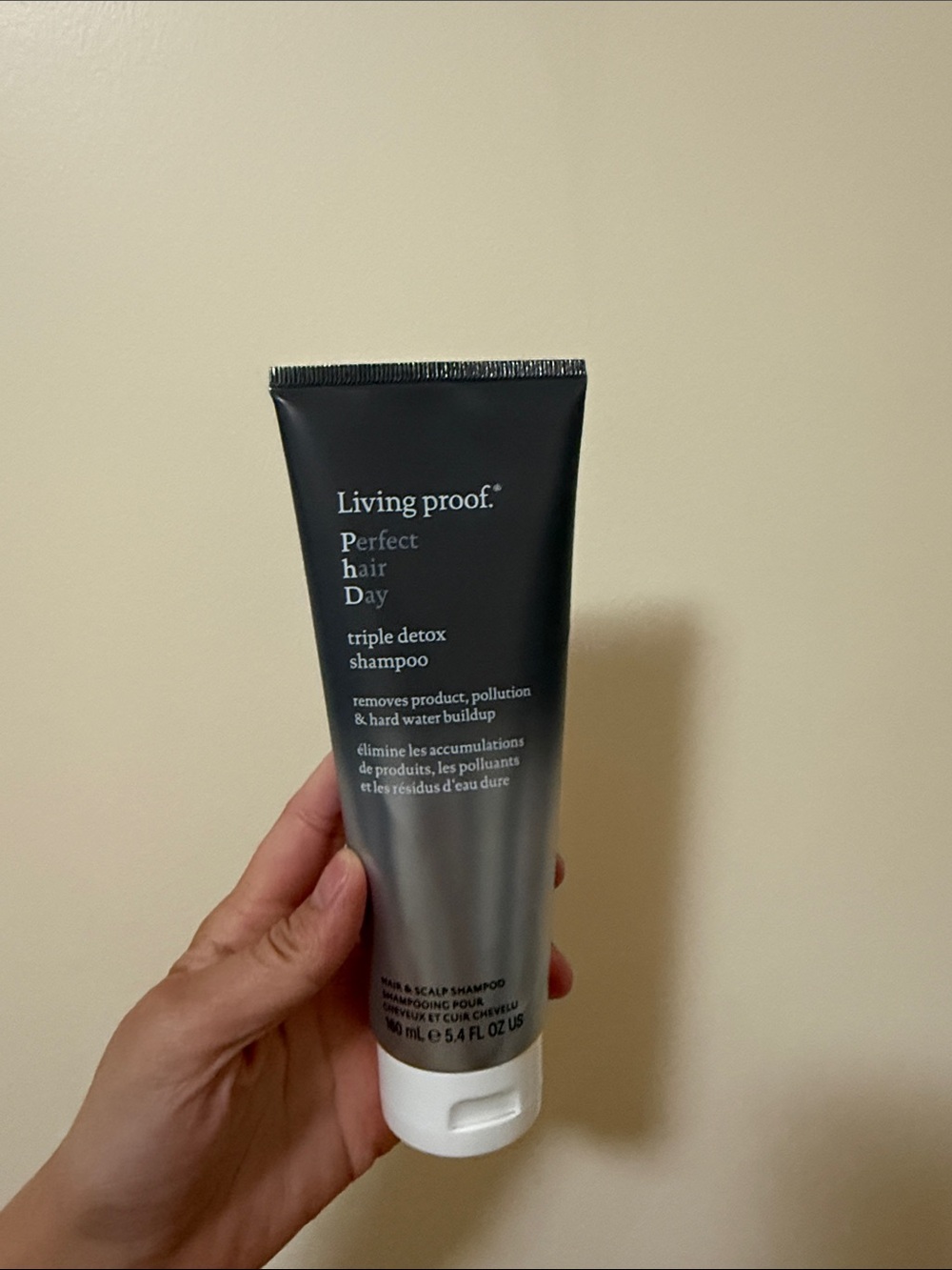 Living Proof Triple Detox Shampoo - Black and White Tube